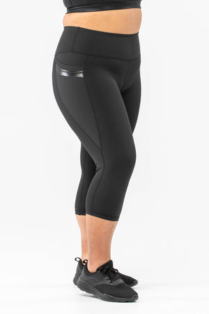 Endurance Black Stripe High Rise 3/4 Pocket Leggings